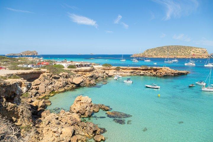 Ibiza Caves Experience: snorkeling e paddle surf, trasferimento, guida