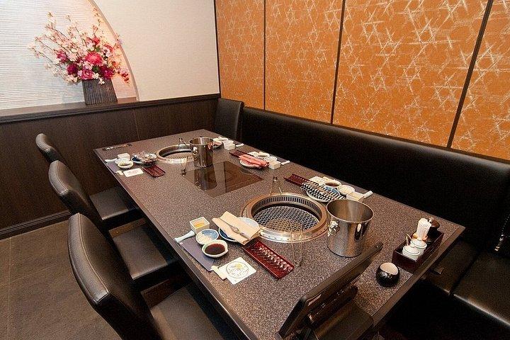 新宿焼肉六歌仙 日本語BBQ食べ放題