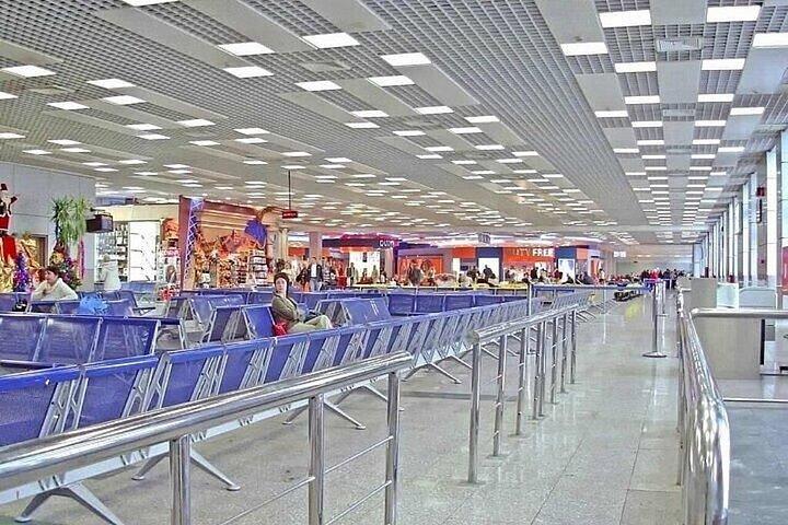 フルガダ・ホテルズ-フルガダ間のプライベート片道空港送迎
