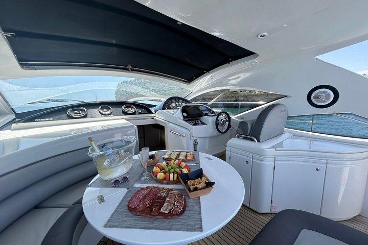 Sunset Private Xclusive Yacht Charter à Albufeira