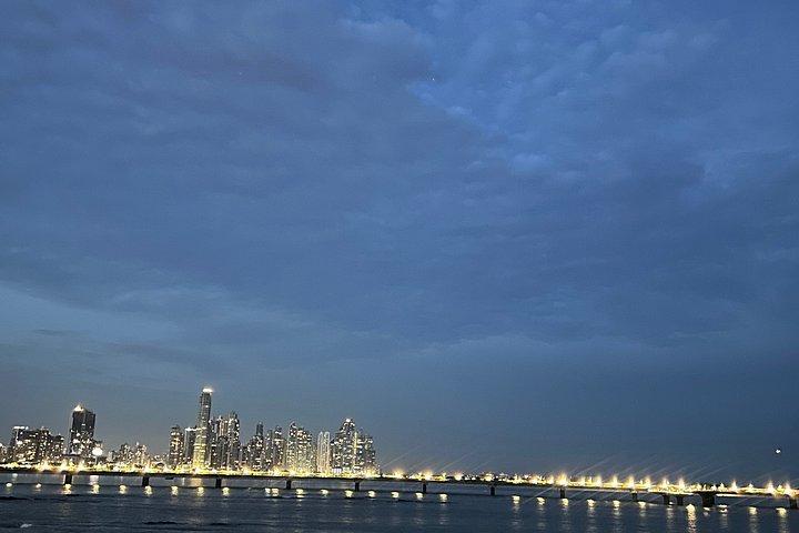 Night Tour in Panama City + 360° views