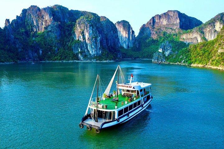 ハロン湾日帰りクルーズ－カヤック、ソンソット洞窟＆ティトップ島