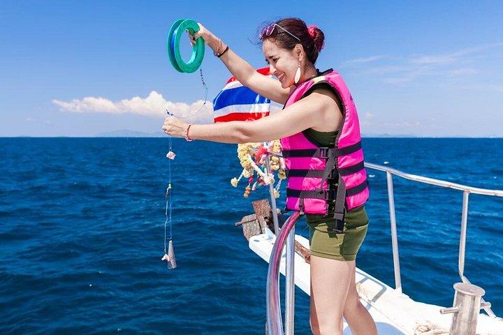 アンダマン海のプーケットボトムフィッシング＆スピニング日帰りツアー