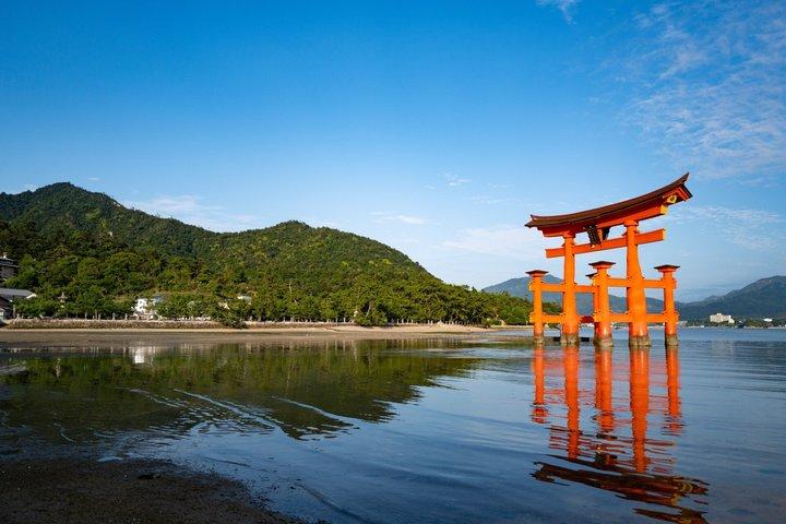 広島発宮島・弥山ハイキングツアー