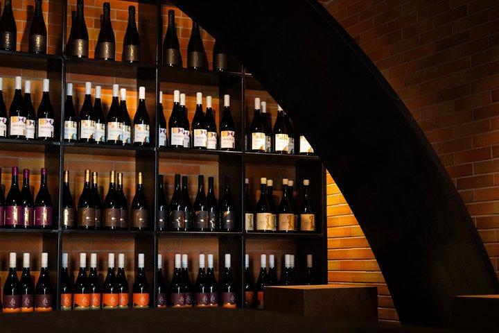 Pompeii: Degustação de vinhos VIP privados em uma caverna subterrânea