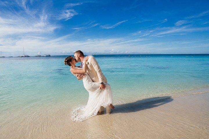 Romantic Hidden Bayahibe Photography Experience