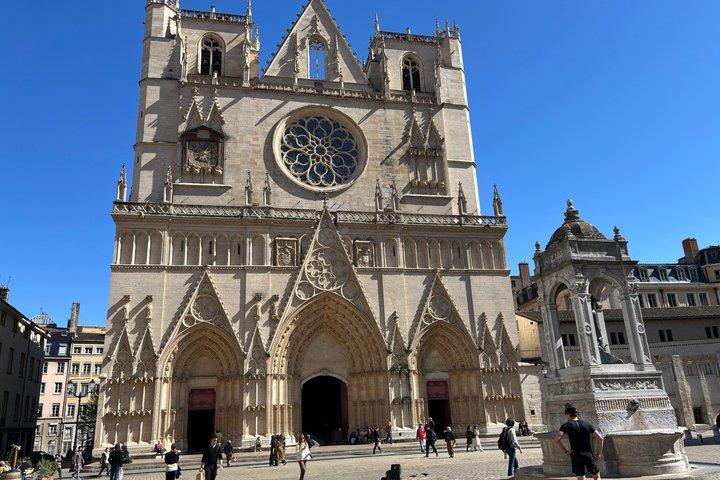 Intro to Lyon Dynamic Walking Tours with Local Guide