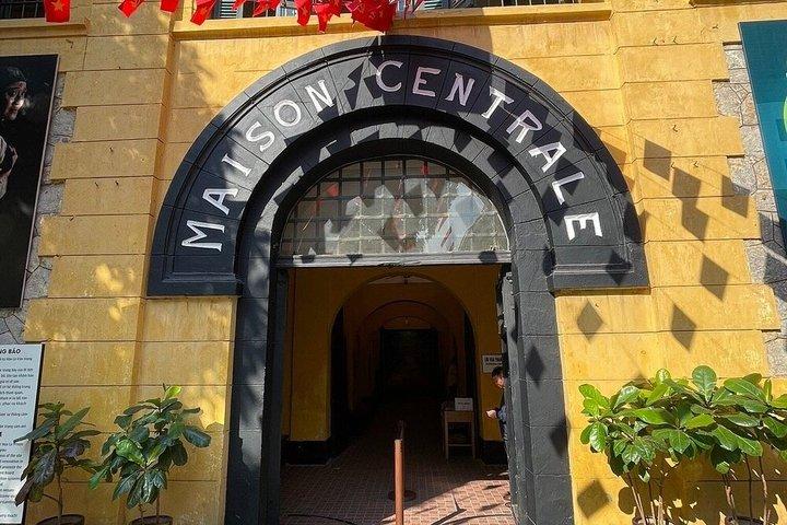 ハノイ市内ツアー プライベート半日＆トレインストリート（MaxofHanoi提供）