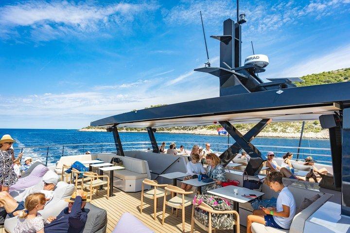 Luxury Full Day Catamaran Tour Split, Hvar, Ilhas Pakleni