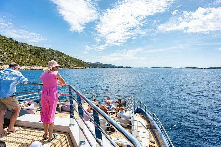 Luxury Full Day Catamaran Tour Split, Hvar, Ilhas Pakleni