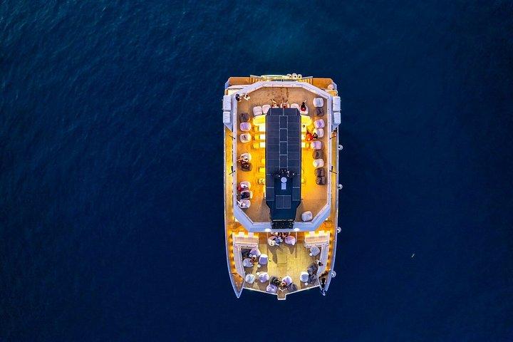 Experimente um cruzeiro de luxo de pôr-do-sol e noite em Split