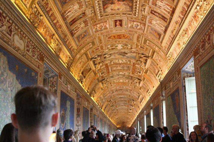 Vatican museums and Sistine chapel Evening Entrance Tickets