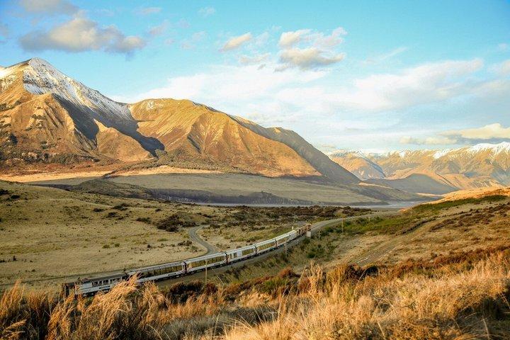 TranzAlpine tog og lille gruppe tur til Arthur Pass med frokost