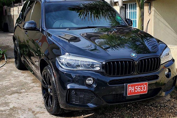 サンダルダンズリバー,RIUオチョリオス高級タクシーサバーバン/BMW X5