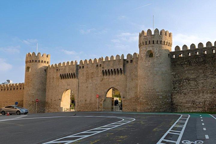 Excursão a pé na Cidade Velha de Baku e no Parque Highland (Guia Privado)