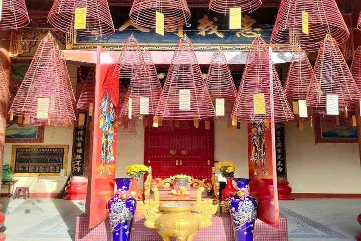 Da Nang Religion Tour in moto Sighstseeing con Cafe Culture