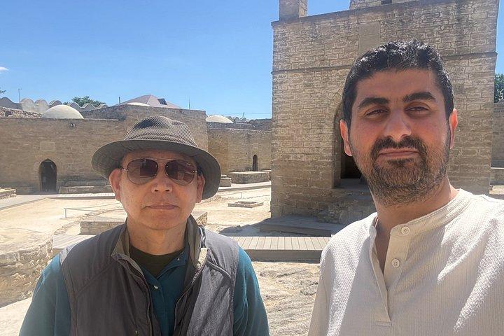 アブシェロン半島ツアーアテシュガ火の寺院とヤナルダグ