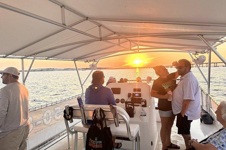 Sunset Extravaganza Cruise with Fireworks Show