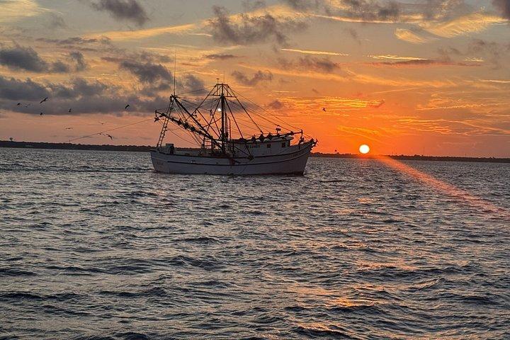 Sunset Extravaganza Cruise with Fireworks Show