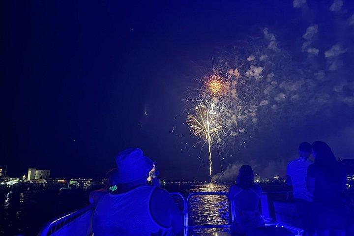 Sunset Extravaganza Cruise with Fireworks Show