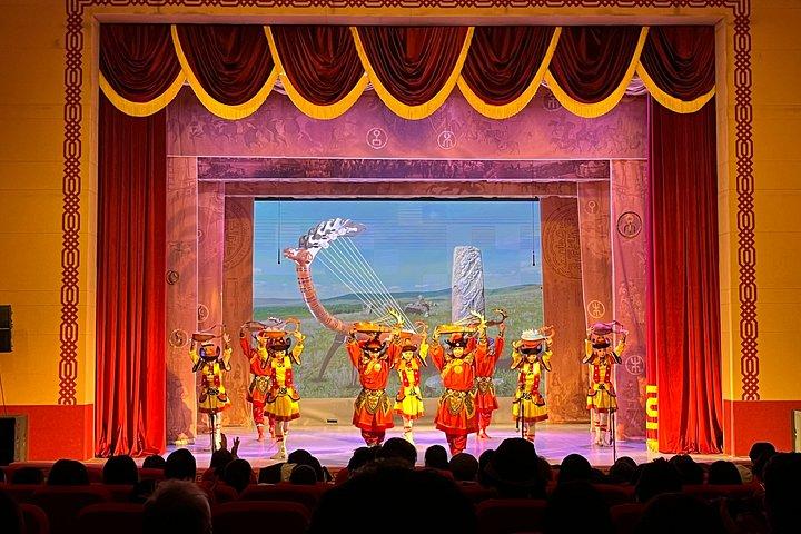 ウランバートル：喉歌、ダンス、遊牧文化のパフォーマンス