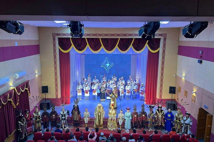ウランバートル：喉歌、ダンス、遊牧文化のパフォーマンス