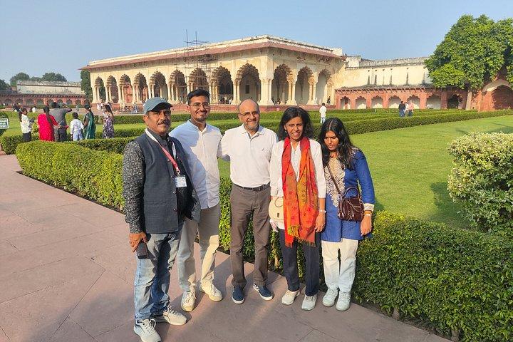 当日プライベートツアー： Taj Mahal, Agra Fort & Mathura Vrindavan