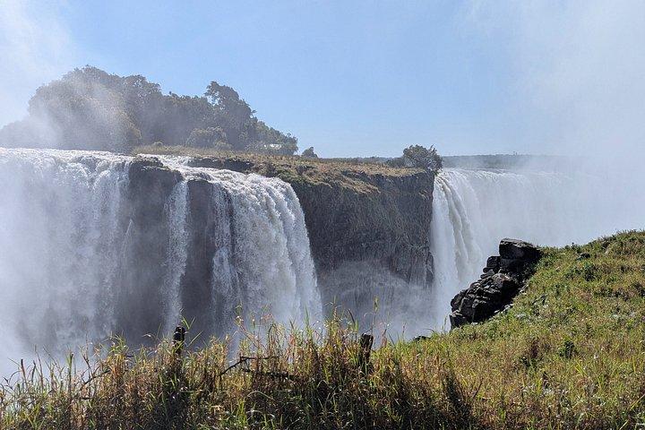Victoria Falls Guided Tour & Viewpoints Experience