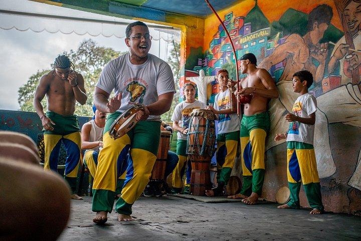 ファベーラ・ロチーニャツアー、リオ・エクスプロアによる没入型体験