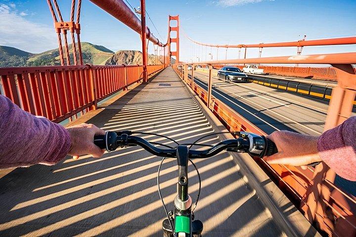 サンフランシスコのフィッシャーマンズワーフ電動自転車レンタル