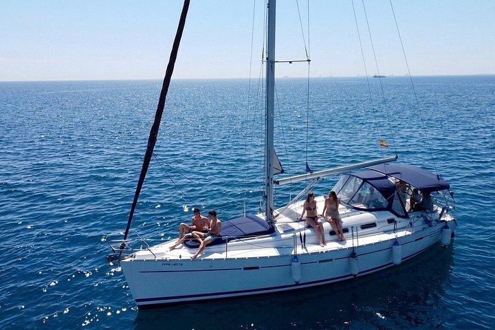 Private 2-Hour Sailing Experience in Barcelona