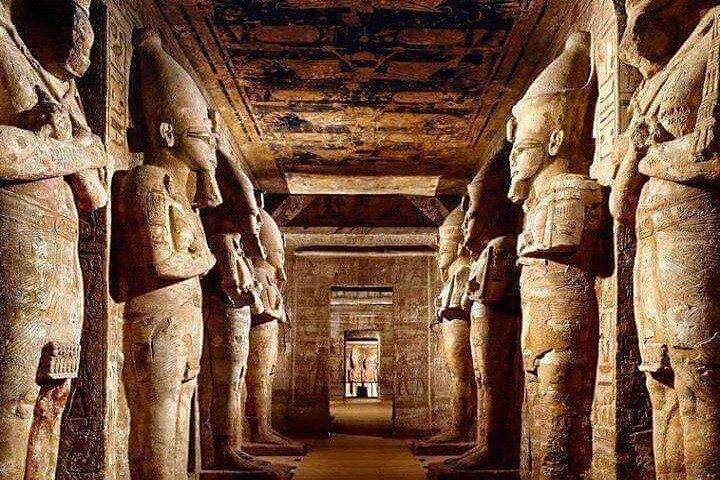 Visite privée d'Abou Simbel au départ d'Assouan