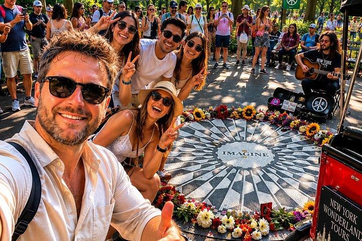 NYC：セントラルパーク ワンダーランド ペディキャブツアー（ドリンク付き）