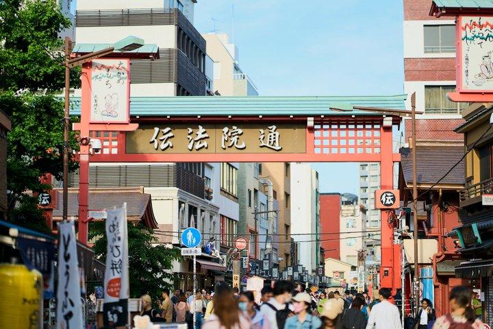 Tokyo Asakusa Chobstick Making Workshop con la gente del posto