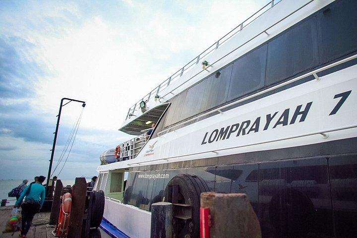 Phi Phi to Koh Samui Smooth Transfer by Speedboat Bus Catamaran
