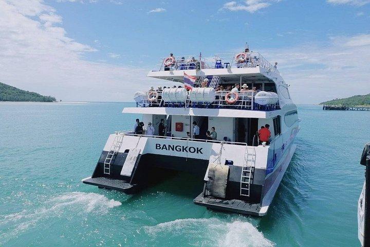 Phi Phi to Koh Samui Smooth Transfer by Speedboat Bus Catamaran