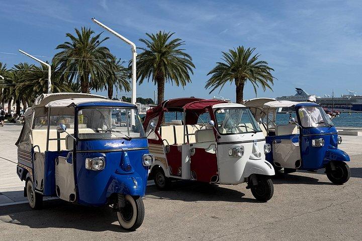 Split Tuk Tuk Tour + ijskoude drankjes