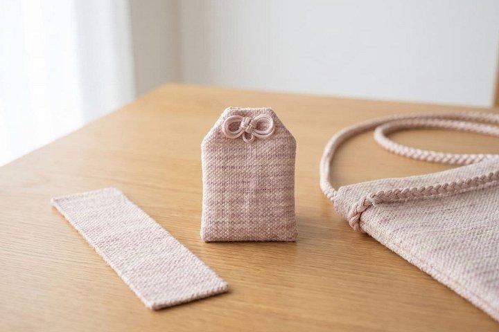 京都:マインドフル織りとお守り作り