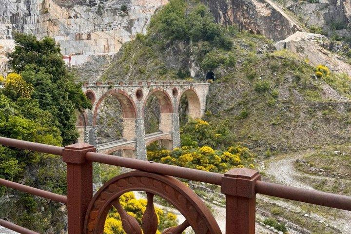 Carrara marmergroeven tour met lichte lunch en Lardo IGP