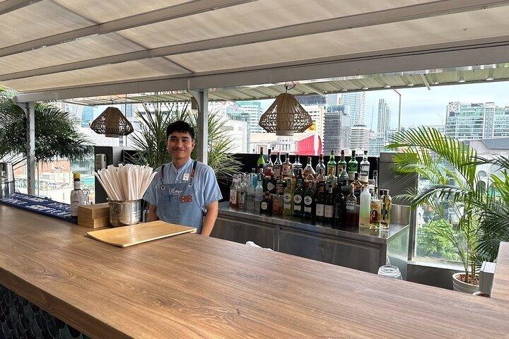 "View" Rooftop Dining Experience met uitzicht op het stadsgezicht
