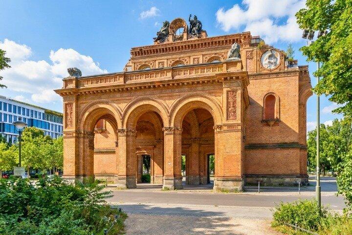 Berlin WWII and Third Reich Self Guided Walking Tour with an APP