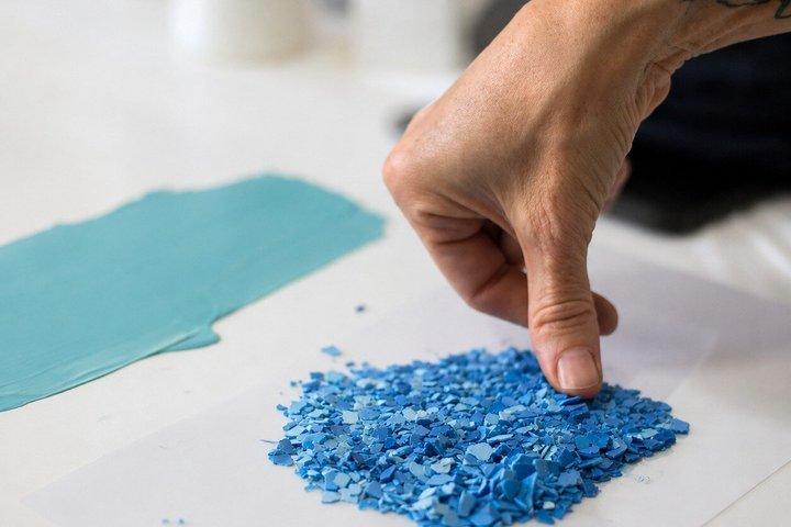 Erstellen Sie ein Terrazzo Tablett in Mailand mit Getränken und Snacks