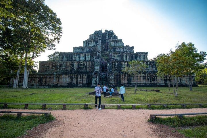 Siem Reap: Guided Tour To Beng Mealea & Isolated Koh Ker Temples