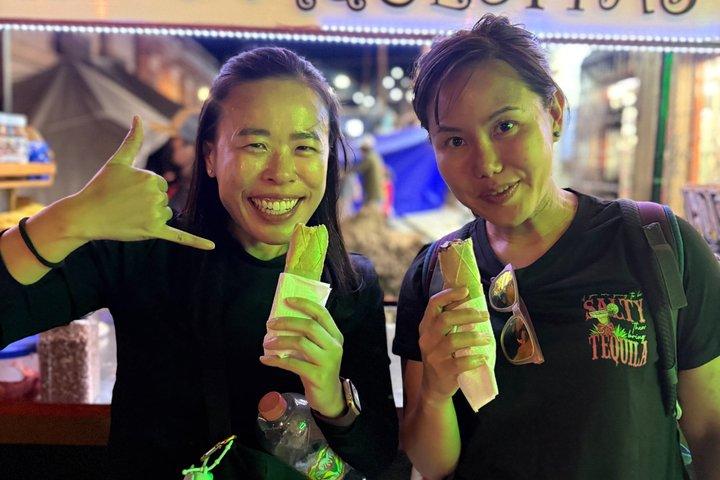 地元の食の専門家が案内するオアハカ隠れストリートフードツアー