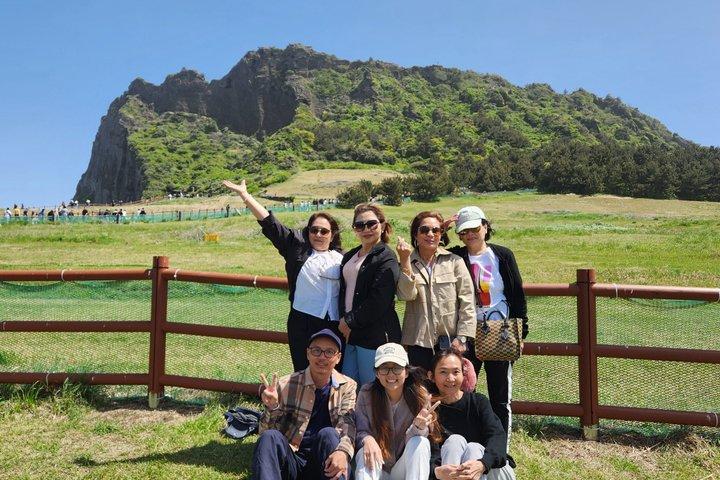 Jeju UNESCO South and East Highlights 2 Days Combo Tour