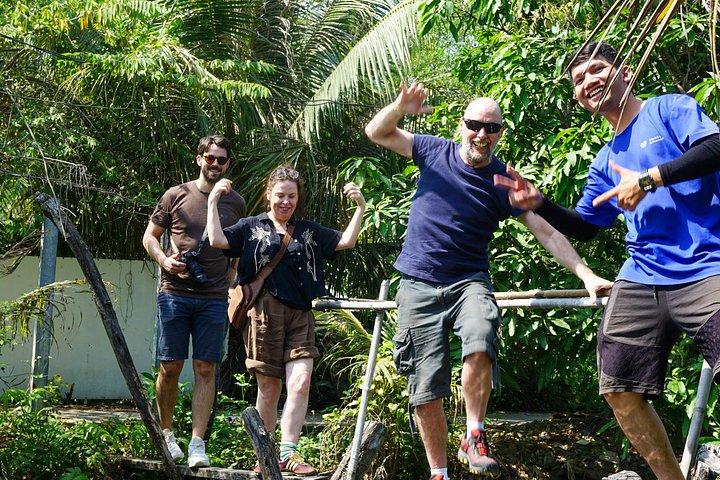 サイゴンカントリーサイドバイクツアー：隠れたメコン島脱出