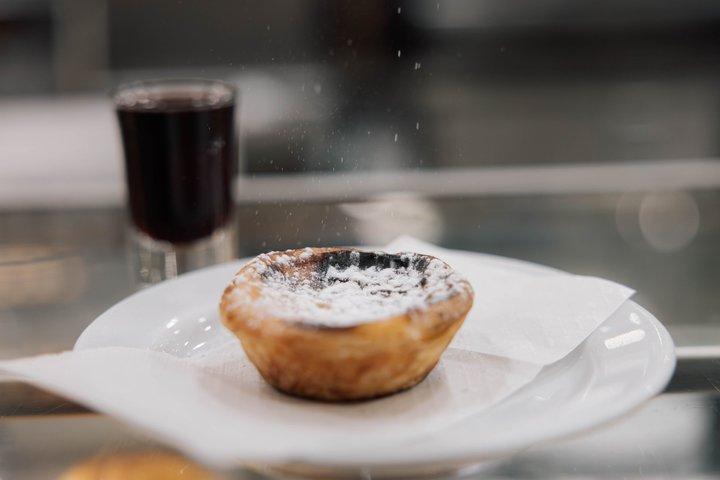 リスボン小グループフードツアー：地元の人のように食べて飲む