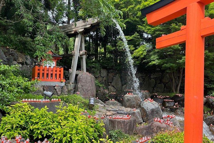 大阪/京都： 勝王子・嵐山・金閣寺日帰りツアー