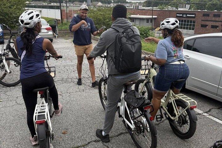 2 Horas de E-Bike partindo do Ponce City Market