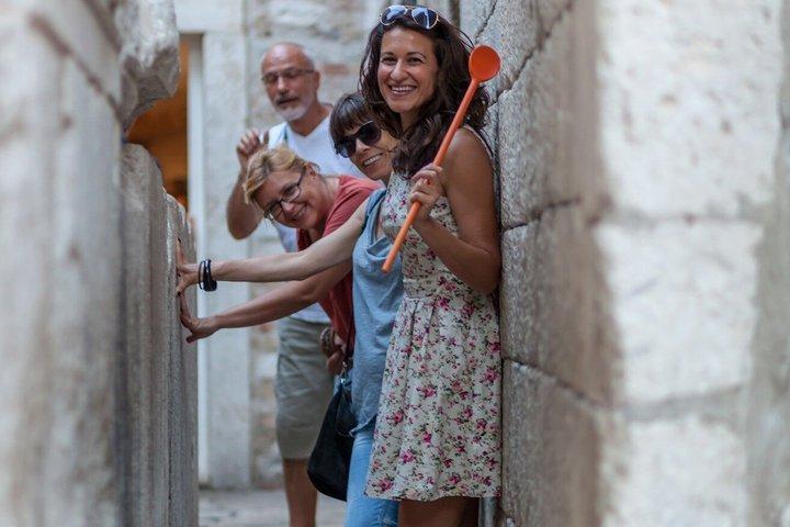 Split História e Gastro Tour em Pequeno Grupo com Comida e Vinho